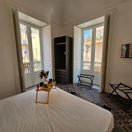 Grey House * Catania